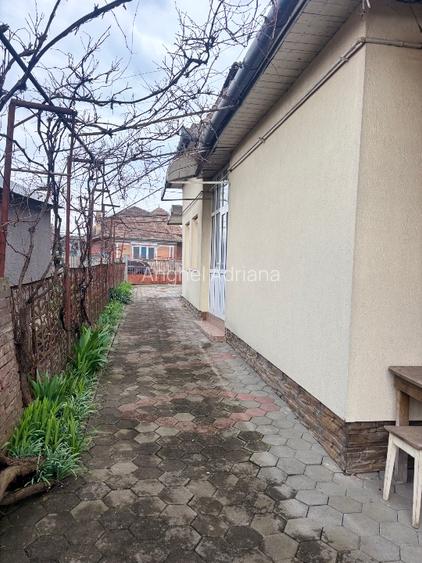 Casă de vânzare în cartier Poiana  - 12
