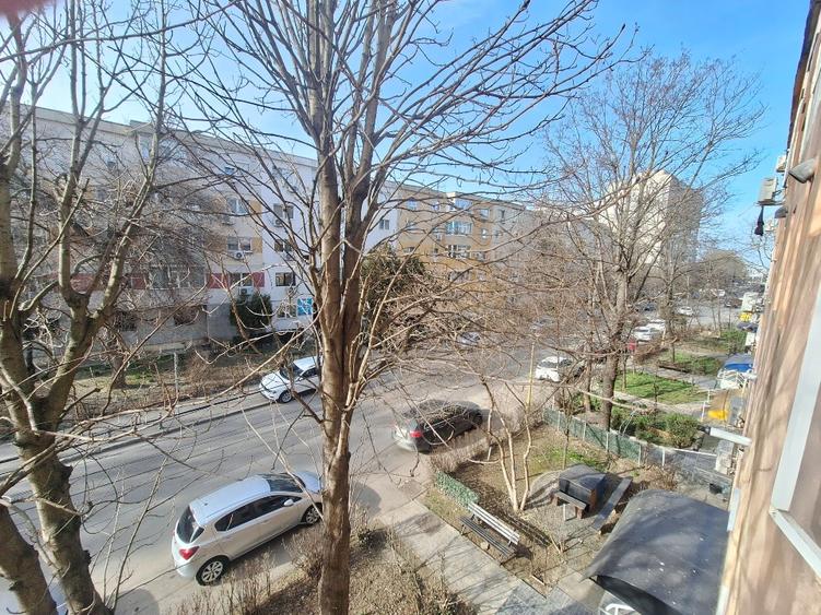 VÂND SAU SCHIMB *APARTAMENT 3 CAMERE *STRADAL * TOMIS NORD * ETAJ 2 * STR TULCEI