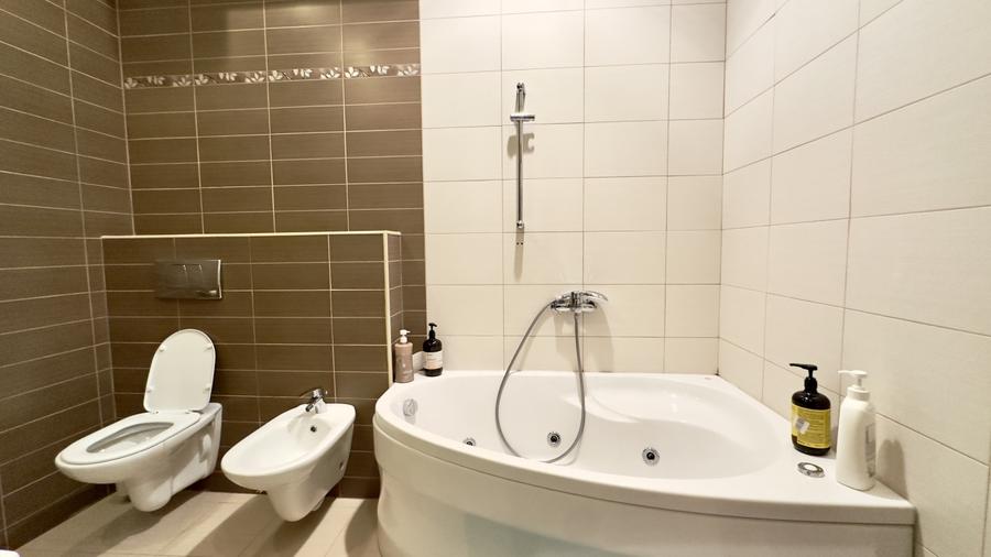Apartament premium 3 camere | 148 mp | 2 parcări | 3 balcoane | Mamaia Nord