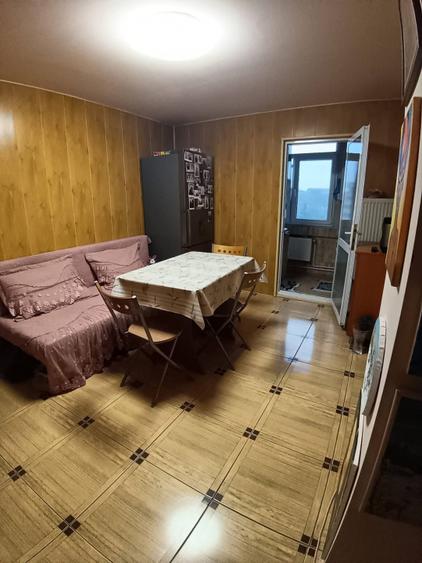 Apartament 2 camere decomandat – Km 5 - loc de parcare