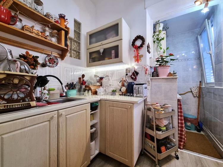 Apartament 3 camere cu curte, zona Rivus