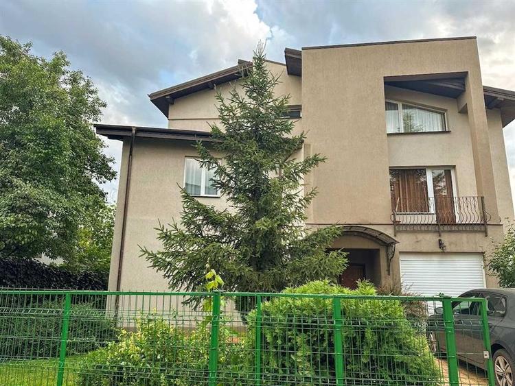 Vila de vanzare Iancu Nicolae Serban Cantacuzino