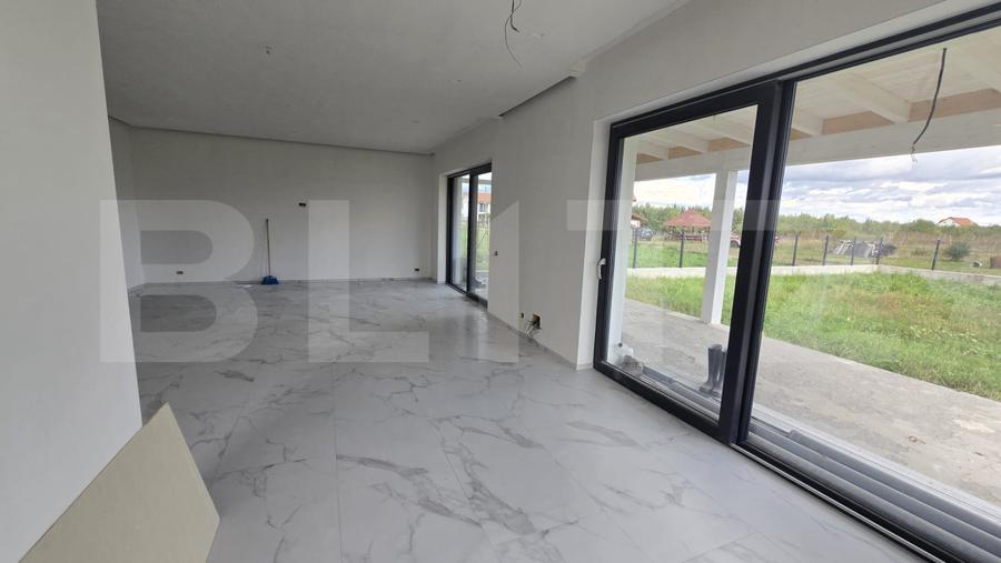 Casa 5 camere -160 mp. Teren 750 mp. Paulesti