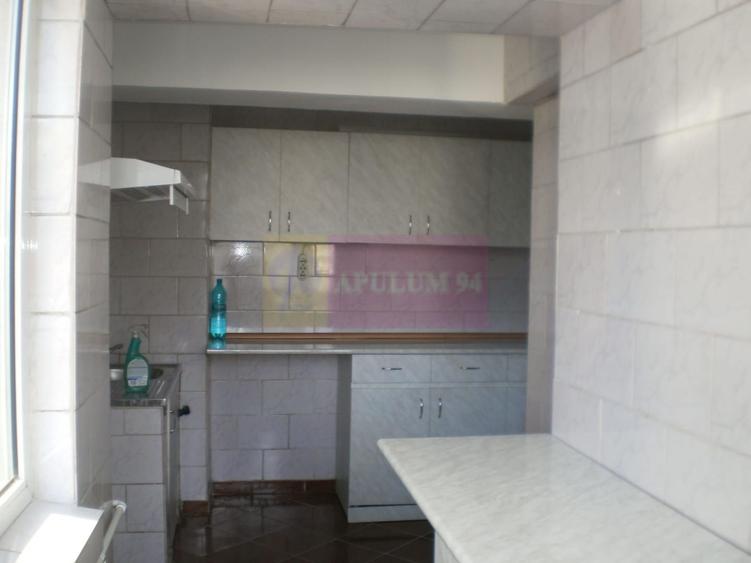 Apartament 3 camere pe bd Decebal