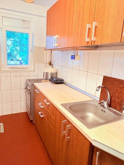 De vânzare apartament decomandat  - 9