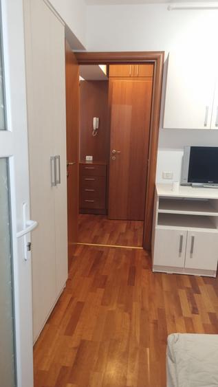 Vitan Moll , 5 munte metrou  Mihai Bravu