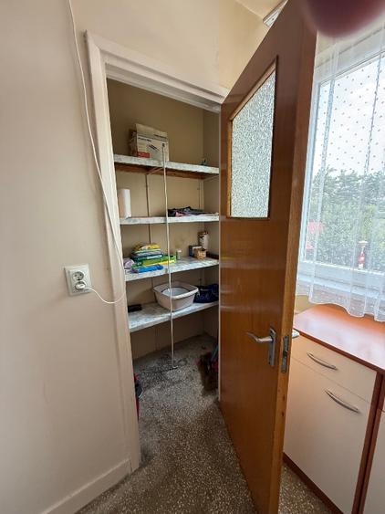 Vând apartament 2 camere decomandat, Piața Râmnicu Sărat