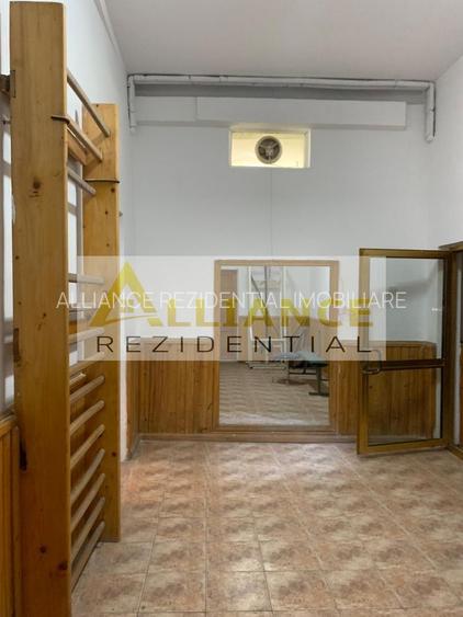 Catelu-Casa S+P+1+M - 14 Camere-1550 Teren - 30