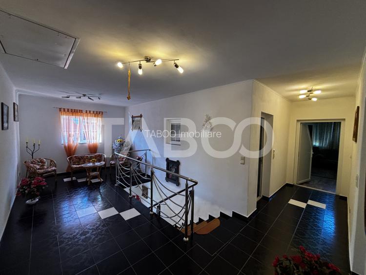 Casa de vanzare  individuala  cu 950mp teren Saliste zona deosebita - 16