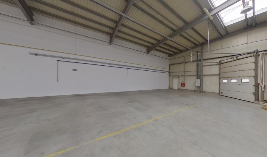 Hala industriala de 853 mp de vanzare si teren in Zona Industriala Sud
