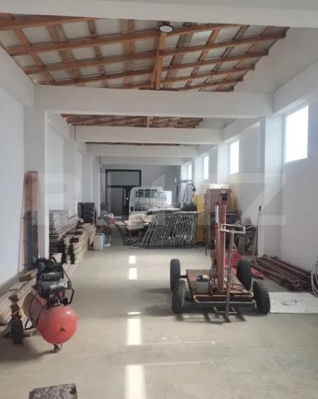 Hală industrială 2026 de vânzare, 170 mp,4000 mp teren Pleașa