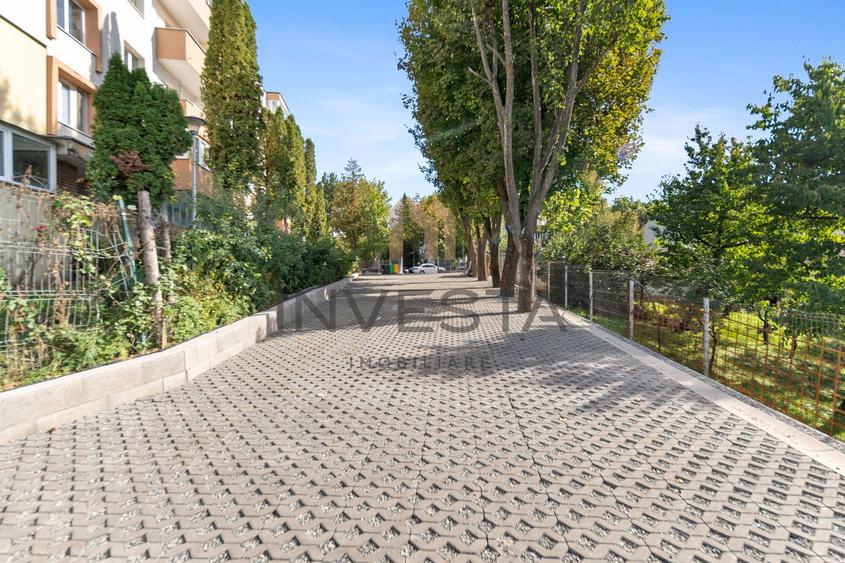 Spatiu premium Zorilor, 350 mp, vitrat, 15 parcari! cu panorama !