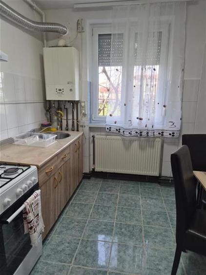 DE INCHIRIAT DOUA CAMERE ZONA UTA
