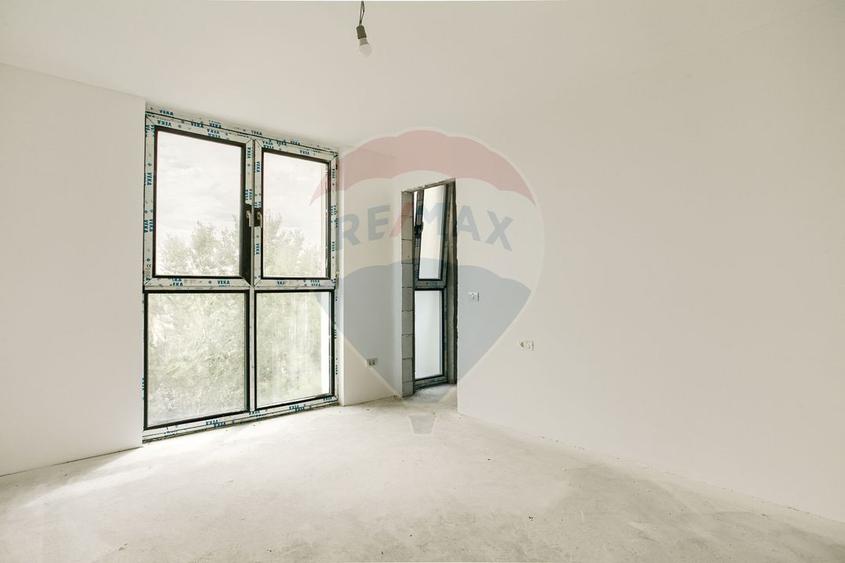 Apartament 3 camere 148 mp de vânzare cu loc parcare în zona Subcetate
