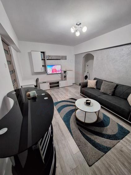 Închiriez apartament în zonă centrală – Galați