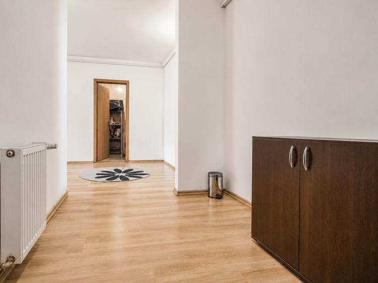 Apartament spatios de 76 m2|Str Closca|Central-Horea|