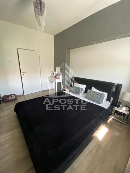 Apartament cu 2 camere de vanzare,decomandat, Zona Aeroport Timisoara
