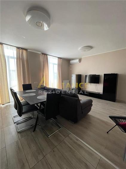 Apartament cu 3 camere sectorul 4