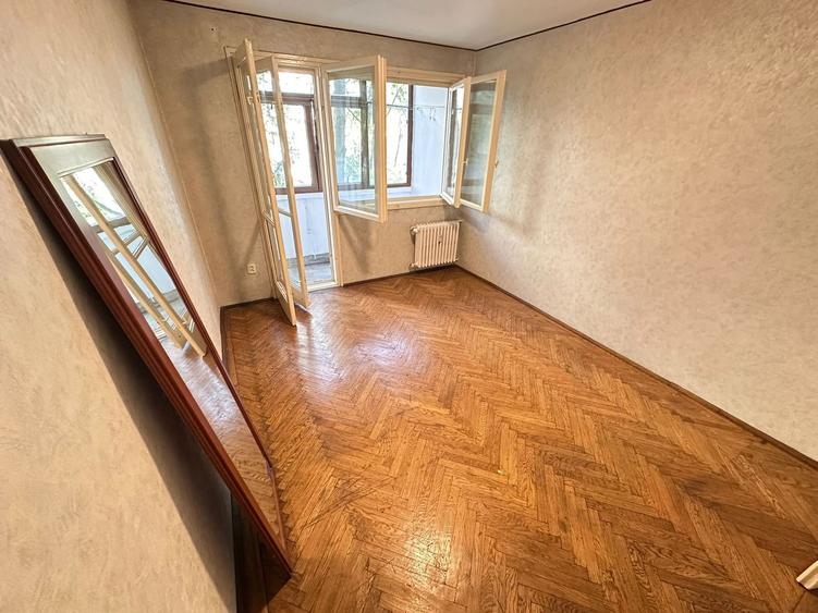 Apartament 3 camere de vânzare – Crângași | Etaj 1 | 2 balcoane A265