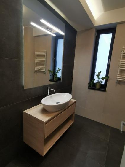 3 CAMERE CU CURTE, RESIDENCE5 EROU IANCU NICOLAE 122 LANGA OLIVETO/ PAZA 24H
