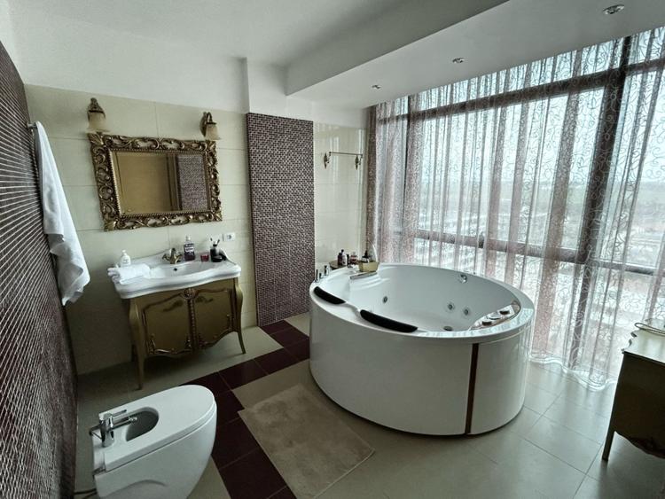 Penthouse la inaltime cu vedere panoramica la mare si statiunea Mamaia