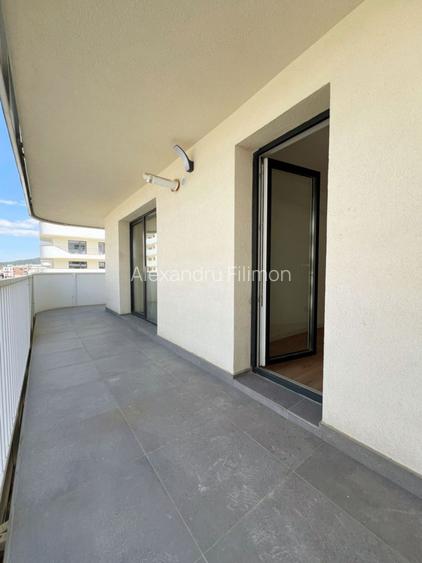 Apartament cu 3 camere, terasă de 26 mp și parcare subterană, Floresti - 13