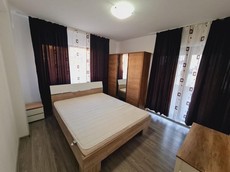 Inchiriere aparatment 3 camere, parcare, zona Parc Poligon