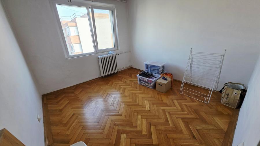 Vanzare 2 camere decomandate bloc 1982
