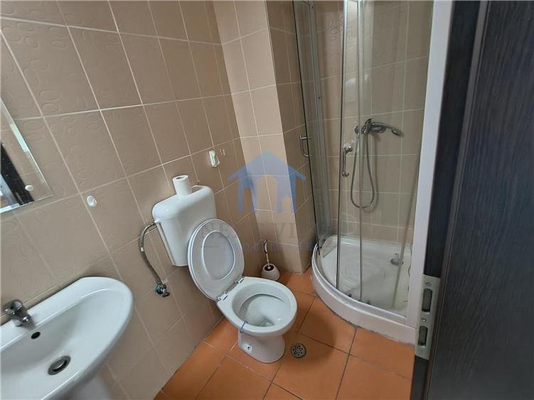 Spatiu comercial, Central