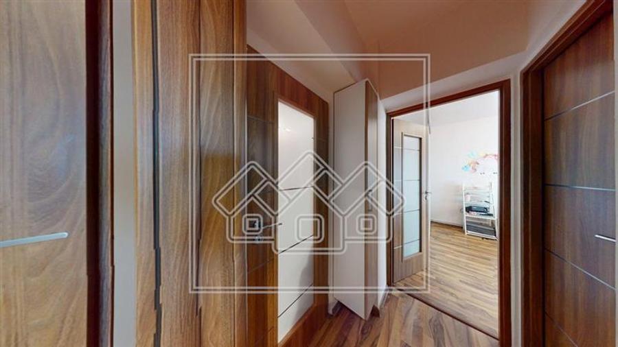 Apartament cu 2 camere, 60 mp utili, etaj 3/8 - Zona Garii