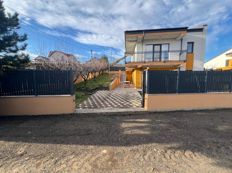Vila de vanzare Iasi Tomesti Chicerea