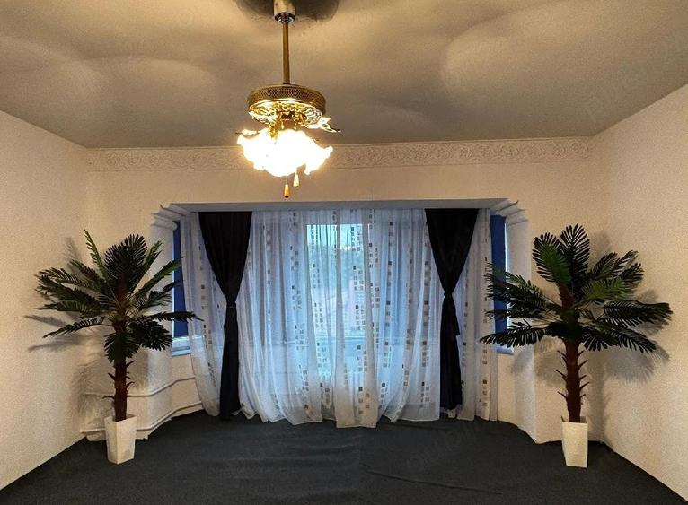Ocazie, apartament 3 camere decomandate,2 bai, 86mp, zona foarte buna, liber