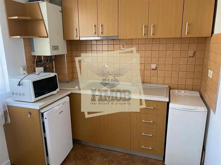 Garsoniera 28 mp cu balcon boxa si parcare privata Turnisor