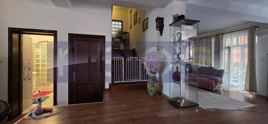 VANZARE CASA 10 CAMERE | ZONA VATRA LUMINOASA