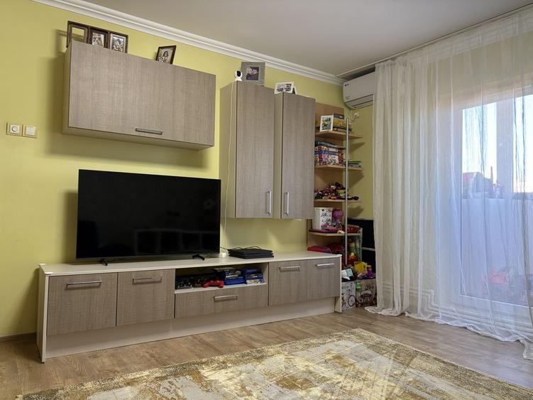 Vânzare Apartament 4 Camere cu Centrală pe Calea Vitan între Mall și Mihai Bravu
