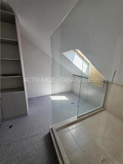 Vila cu piscina - Pipera - 5 camere - 3 bai - 218mp - 900mp teren