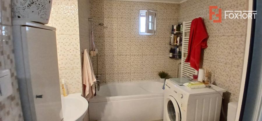 Casa individuala cu 4 camere si teren 925 mp in Sanandrei