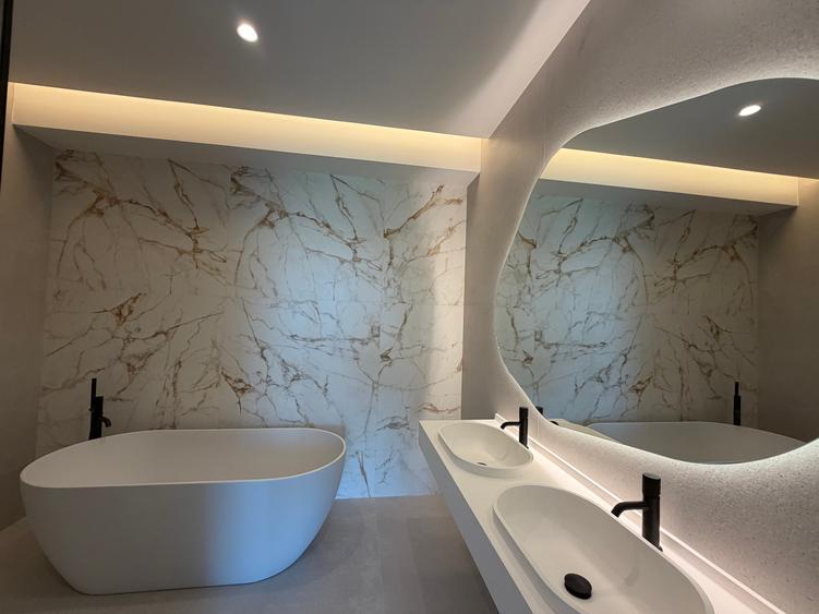 Apartament în Aviatiei Towers,singur pe etaj,parcare valabilă