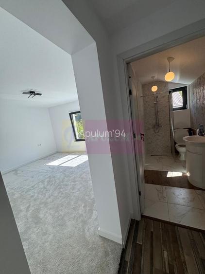 Casa de vanzare cu 2 apartamente in Azuga - 10