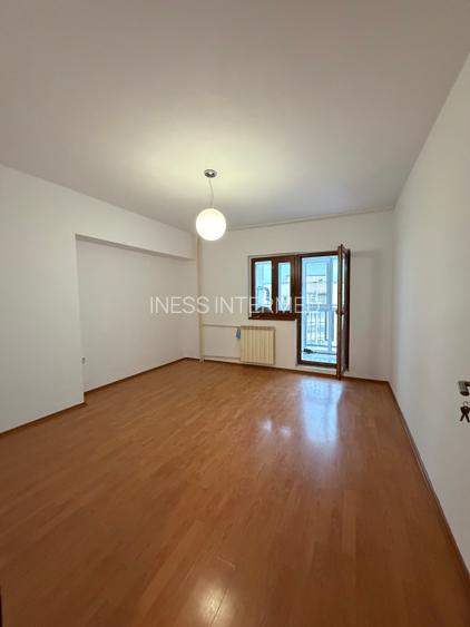 Eroilor Stirbei Voda - apartament cu 2 camere nemobilate - constructie 1990 - 2