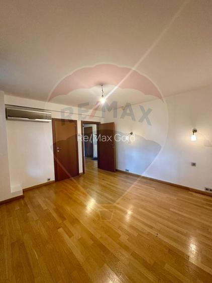 De vanzare apart. 3 cam,  vedere la lac,  în Tancabesti, comision 0% - 10