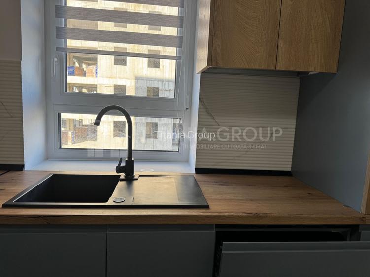 Prima inchiriere - apartament 3 camere decomandat, 2 băi, parcare, boxă, Coresi - 10