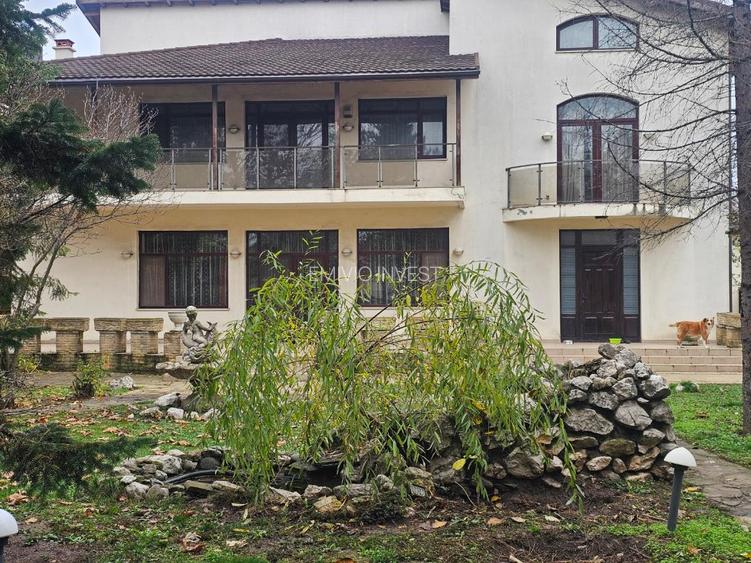 Baneasa - vila 2006, 10 camere, 5 bai, garaj și curte liberă 710 mp! - 15