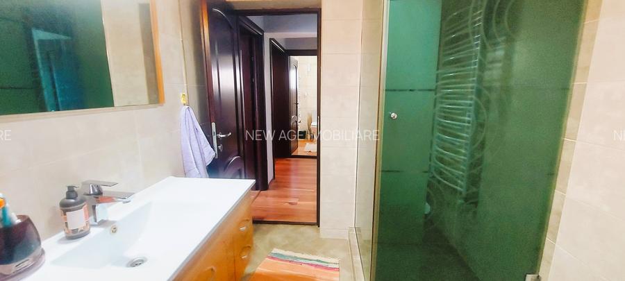 Industriilor-cartier 23 August, P+1, garaj si anexe,teren 389m.p, comision 0%. - 35