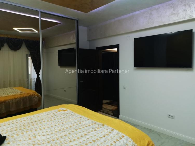 Penthouse cu 5 camere decomandat în Prundu - 33