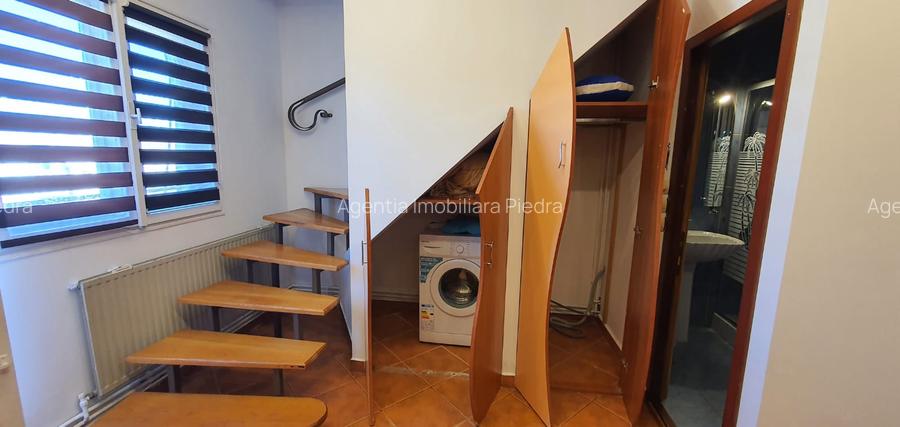 Vand apartament de 2 camere,la mansarda, etaj 5,situat in Valea Aurie,50m+balco - 4