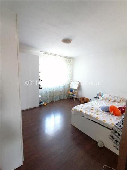 Casa - Vila - Bragadiru - 350000E- Neg- 1000mp teren - ideala 2 familii sau afte - 12