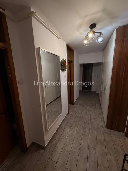 Apartament 3 camere - in bloc de 4 etaje, loc parcare inclus - 16