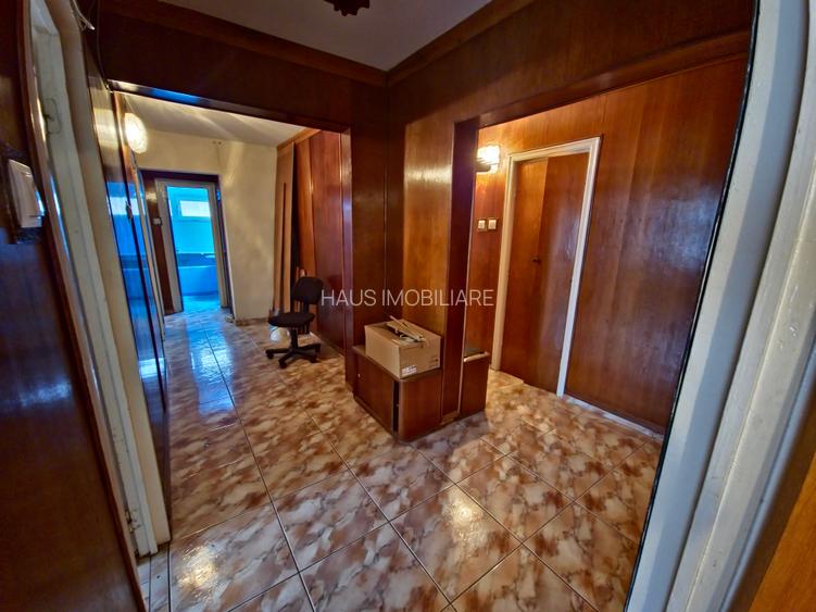 Tomis 1 Flămânda 4 Camere | Garaj în Bloc  Boxă  Proprietate Unică - 2