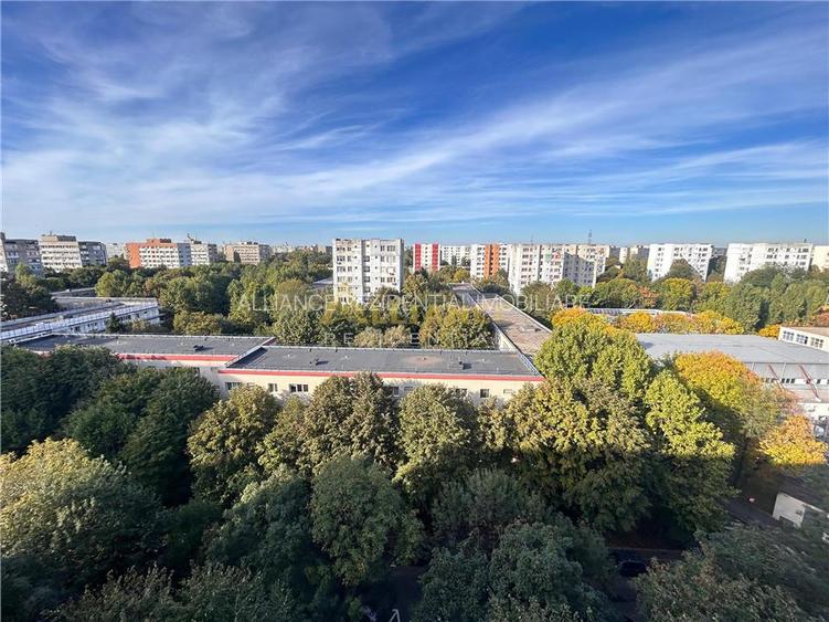 De vanzare apartament 3 camere, situat pe strada Turnul Magurele, intr-un bloc c - 18